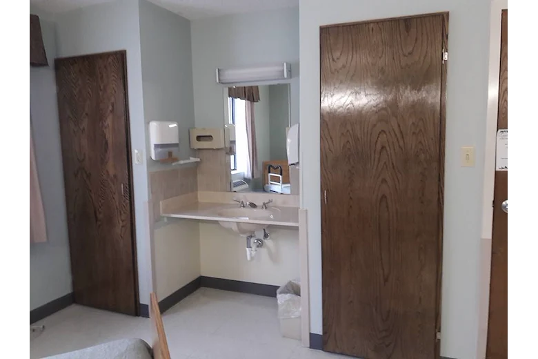 Image of Carriage Square Rehab And Healthcare Center (3)