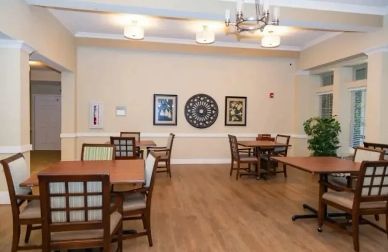 Liberty Place Senior Assisted Living Memory Care in West Chester, OH dining room