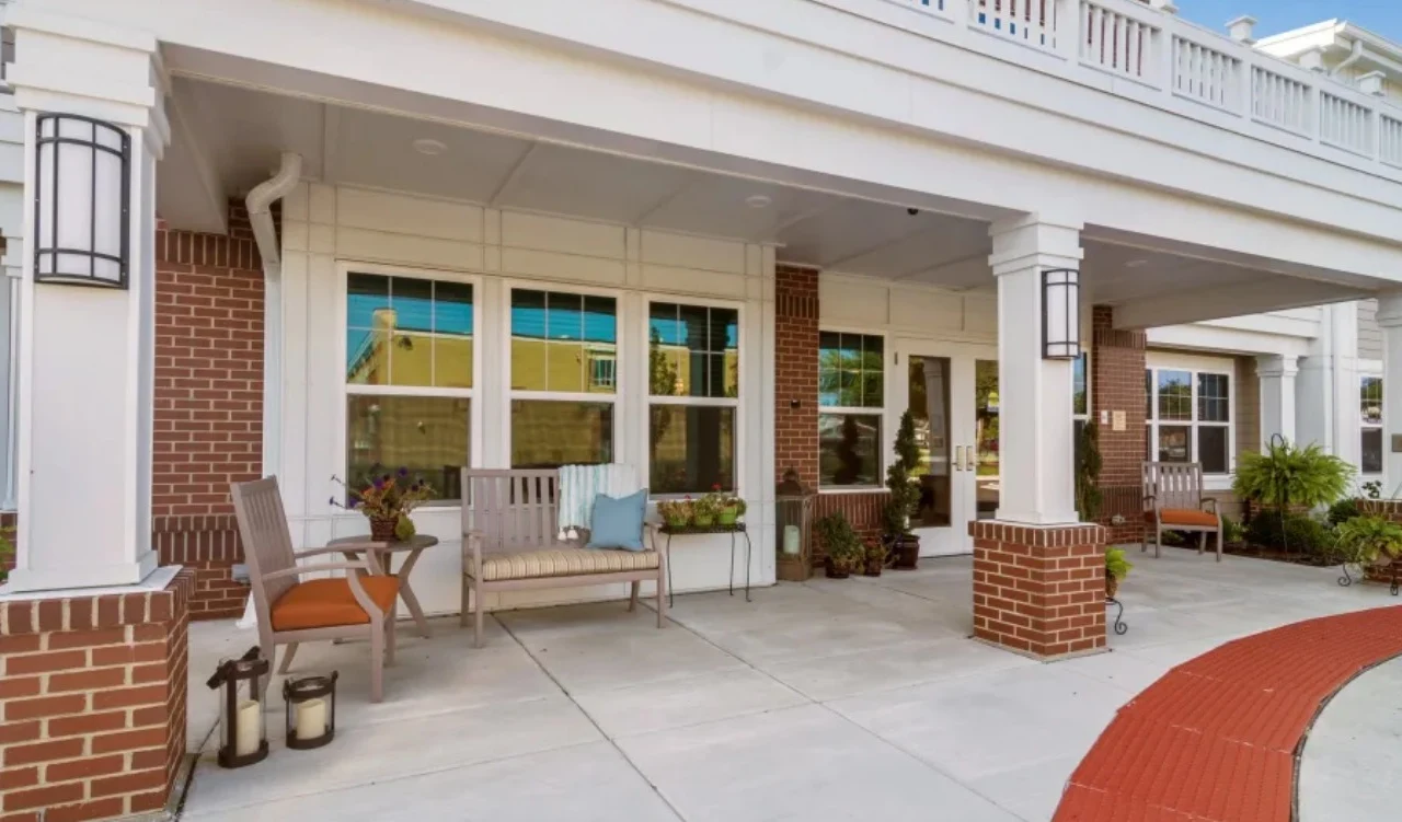 Grace Point Place Assisted Senior Living Memory Care in Oak Lawn, IL front patio