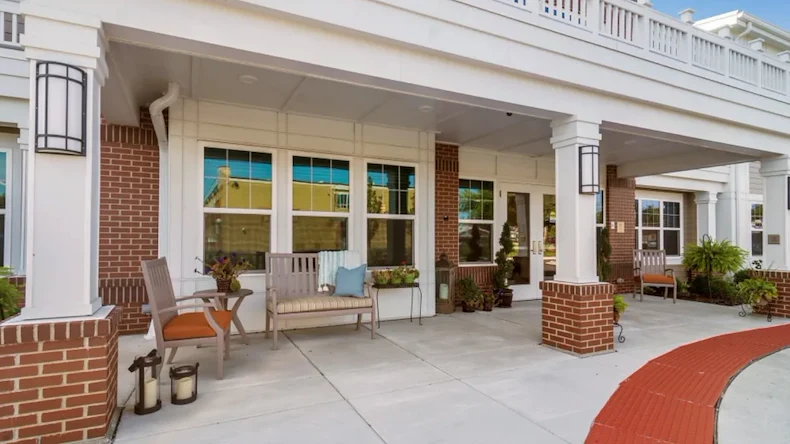 Grace Point Place Assisted Senior Living Memory Care in Oak Lawn, IL front patio