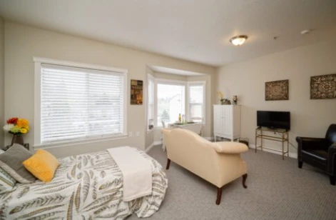 Image of The Estates at Town Center Senior Living (8)