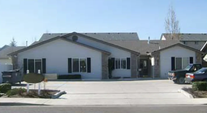 Image of Pacific Living Centers of Medford at Arrowhead (1)