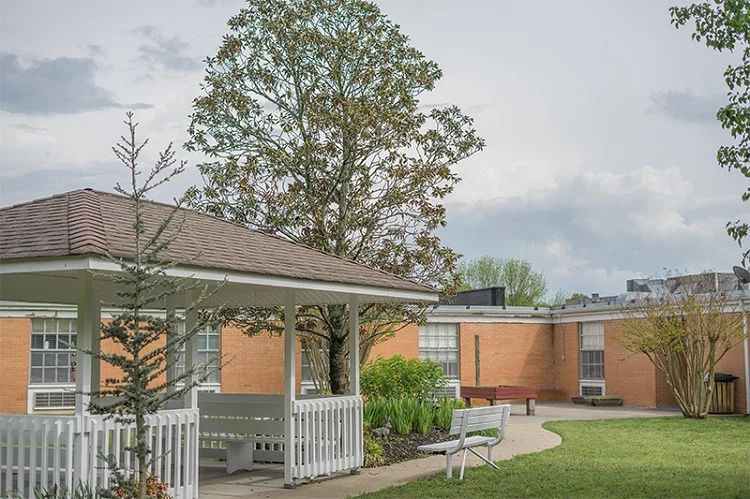 Image of Nhc Healthcare, Oakwood (2)