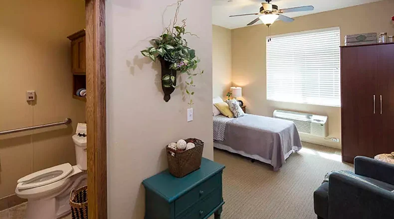 Image of Oxford Glen Memory Care at Carrollton (7)