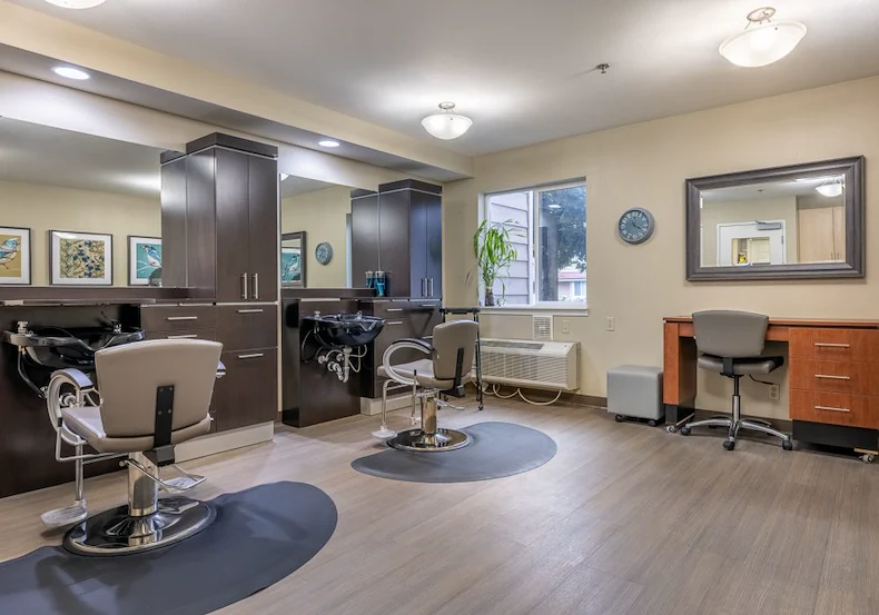 Image of Van Mall (7)