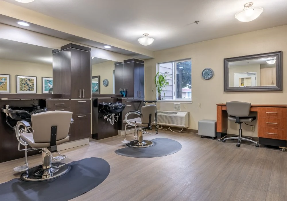 Image of Van Mall (7)