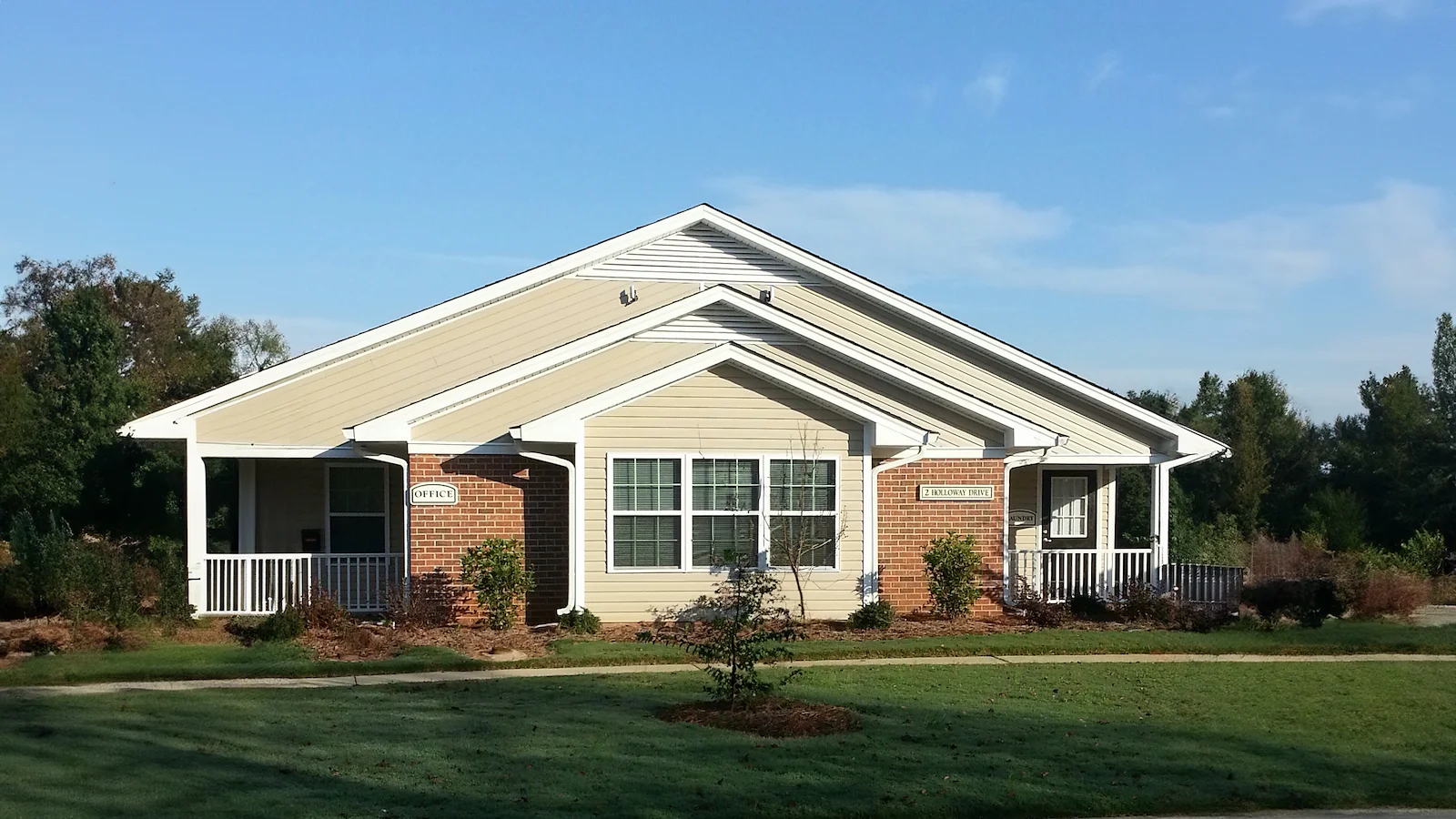 Image of Cedar Ridge Manor (1)