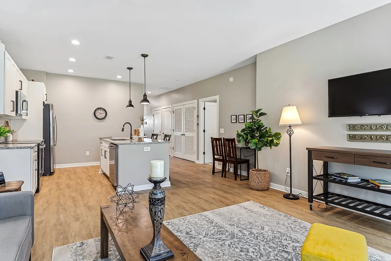 Image of The Pearl at Dallas (4)