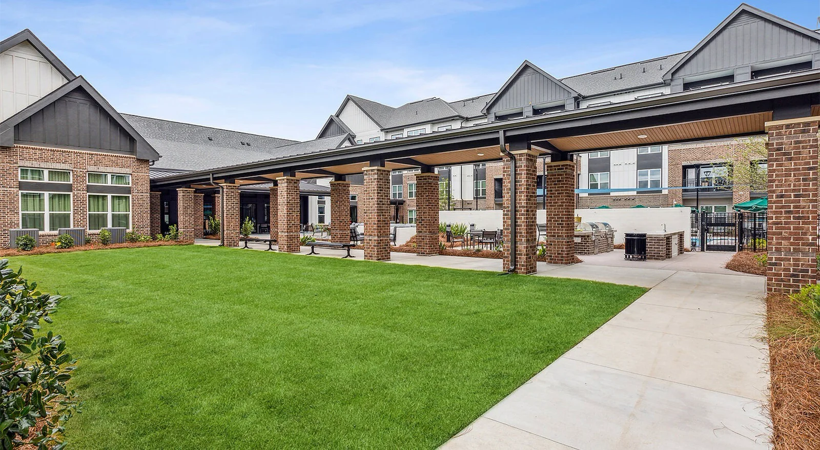 Image of Everleigh Deerfield (1)