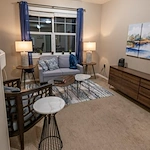 Avamere at Sandy senior living community offering assisted living, memory care, and respite care in Sandy, OR, apartment living room