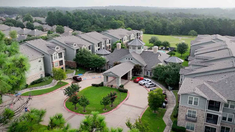 Image of The Hamptons (1)