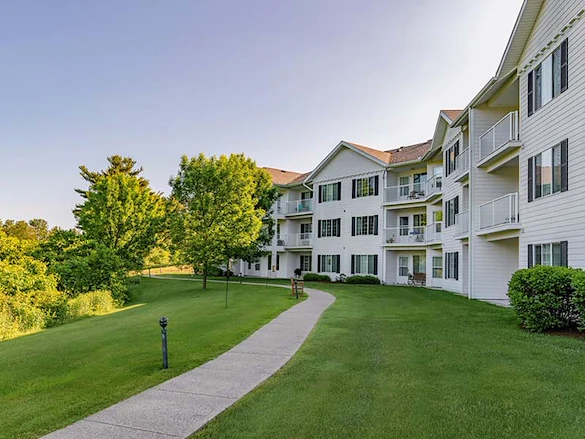 Image of Holiday Bluebird Estates (2)