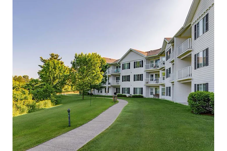 Image of Holiday Bluebird Estates (2)