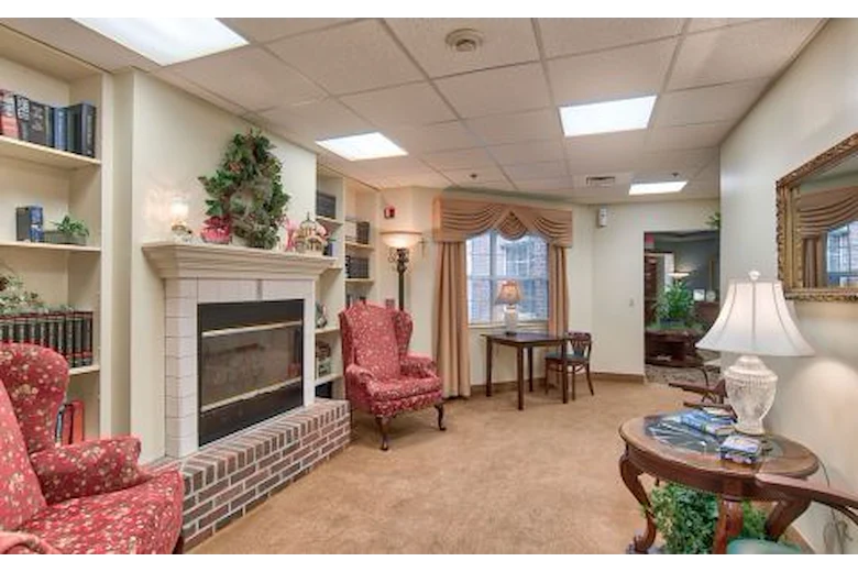 Image of Autumn Cove Retirement Community (3)