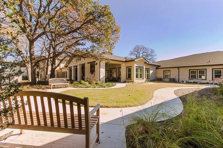 Image of The Oaks at Flower Mound (2)