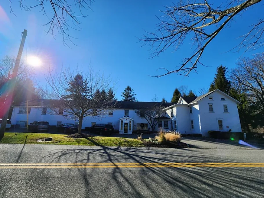 Image of Bryan Manor (3)