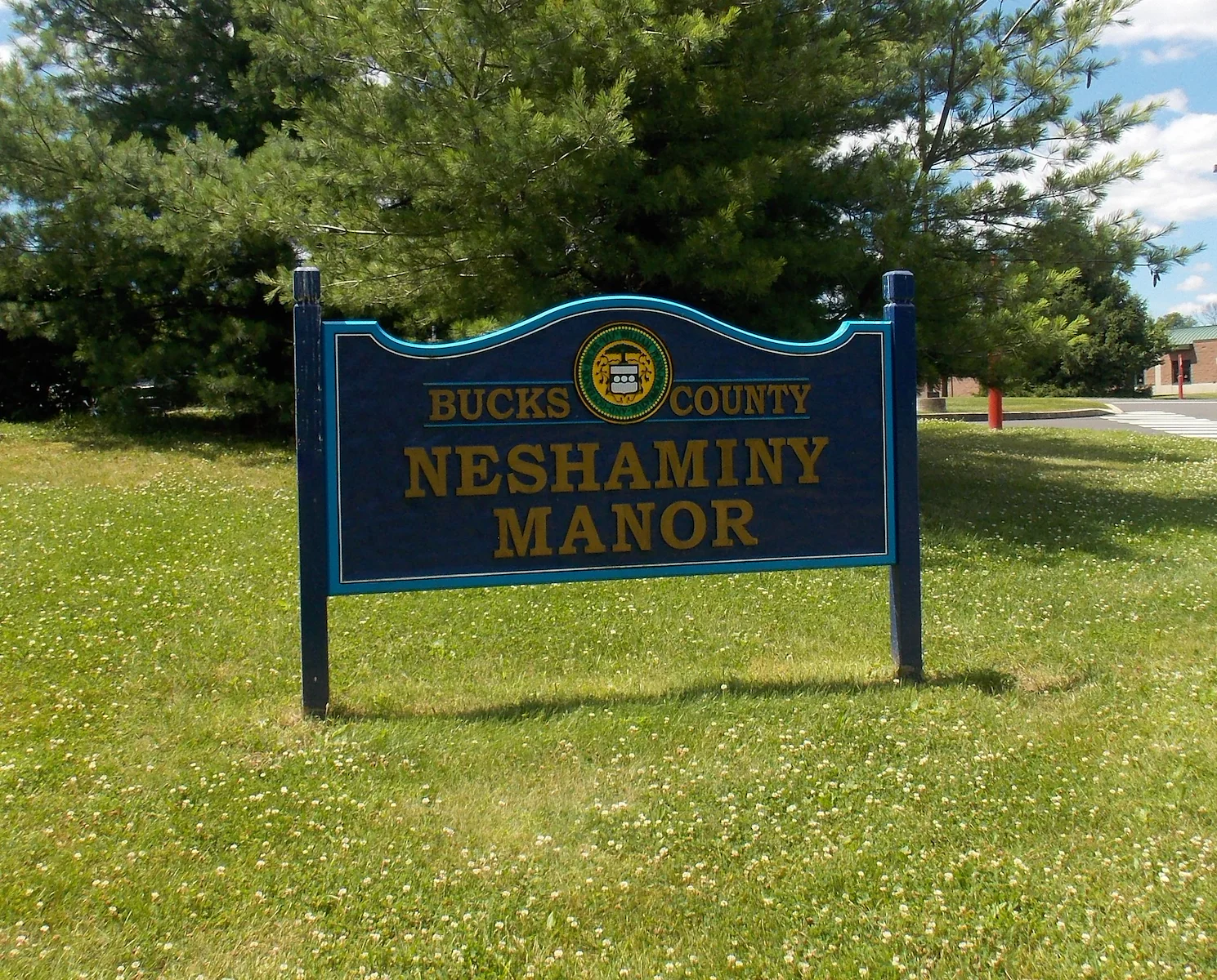 Image of Neshaminy Manor Home (9)