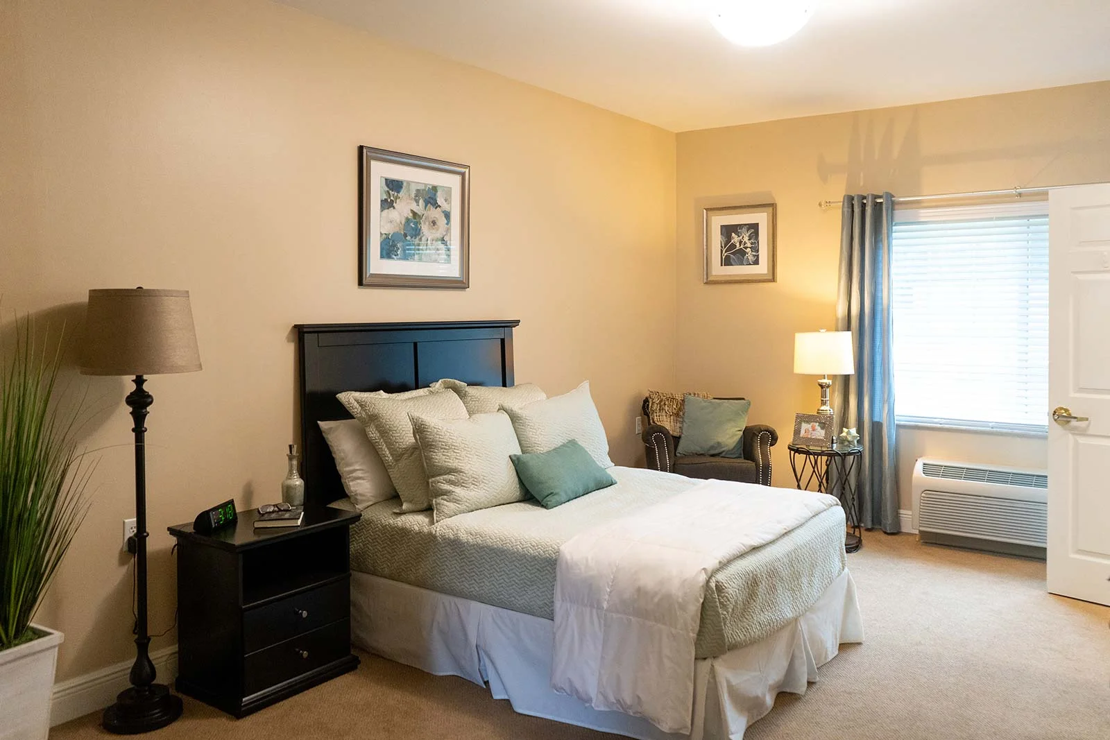 Image of The Colonnade at Northdale (7)