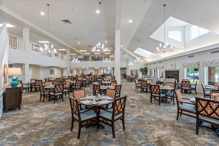 Colonial Harbor Gracious Retirement Living Hawthorn Senior Independent Living in Yorktown, Virginia dining room