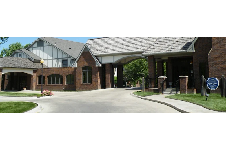 Image of McCrite Plaza Topeka Health Center (1)