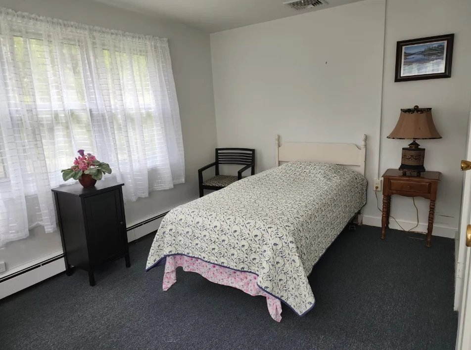 Image of Bryan Manor (8)