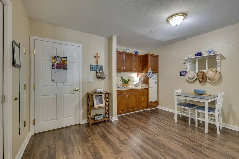 Image of Helena Square Assisted Living (6)