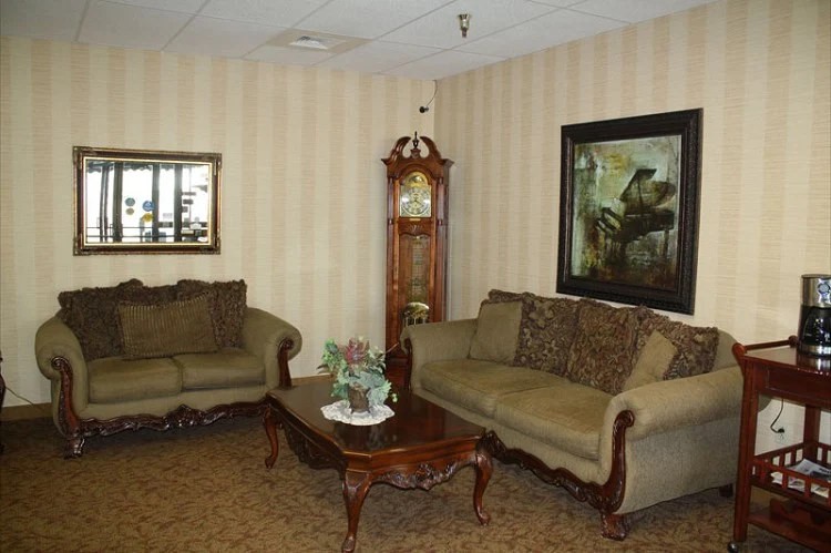 Image of Nhc Healthcare, Joplin (8)