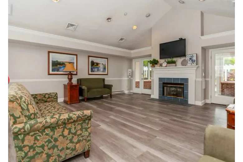 Image of Legacy Heights Senior Living Community (8)