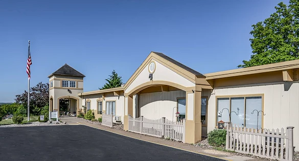 Image of Eagle Pointe Healthcare Center (1)