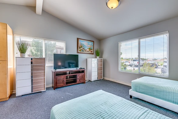 Image of Sunny Rose Glen (10)