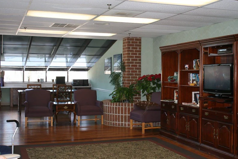 Image of Coliseum Nursing And Rehabilitation Center (2)