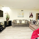 Image of Blue Skies of Chatsworth (3)