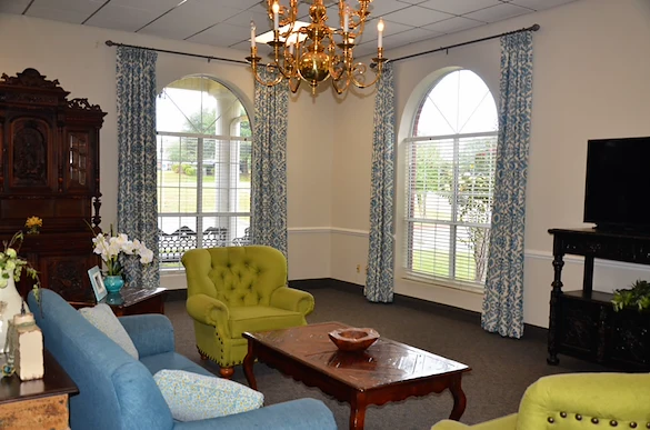 Image of Reunion Plaza Senior Care And Rehabilitation Cente (5)