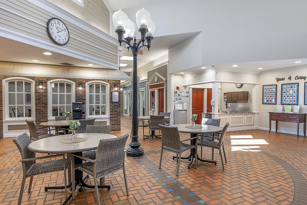 Image of Lakeside Memory Care (9)