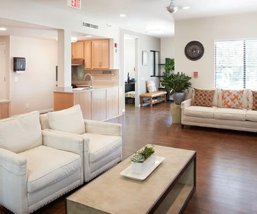 Image of Golden Oak Manor (2)