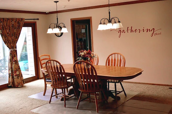 Legato Living Residential Memory Care at Legacy senior living community offering assisted living, memory care, adult day services, and respite care in Omaha, NE, dining room 