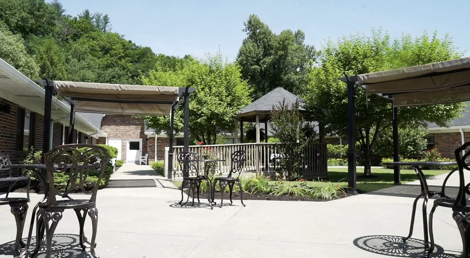 Image of Letcher Manor (3)