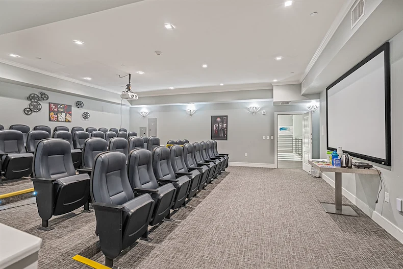 Image of Verena at Leander (7)