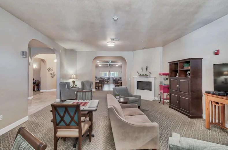 Image of Sunlit Gardens (6)