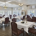 American House Farmington Hills, senior living community offering independent living, assisted living, memory care, and respite care in Farmington Hills, MI, dining room