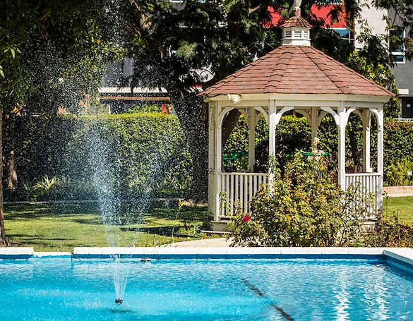 Image of Town & Country (6)