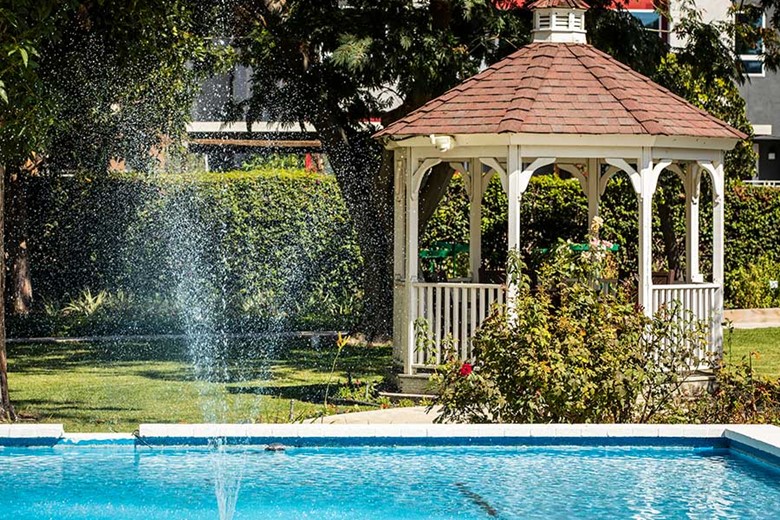 Image of Town & Country (6)