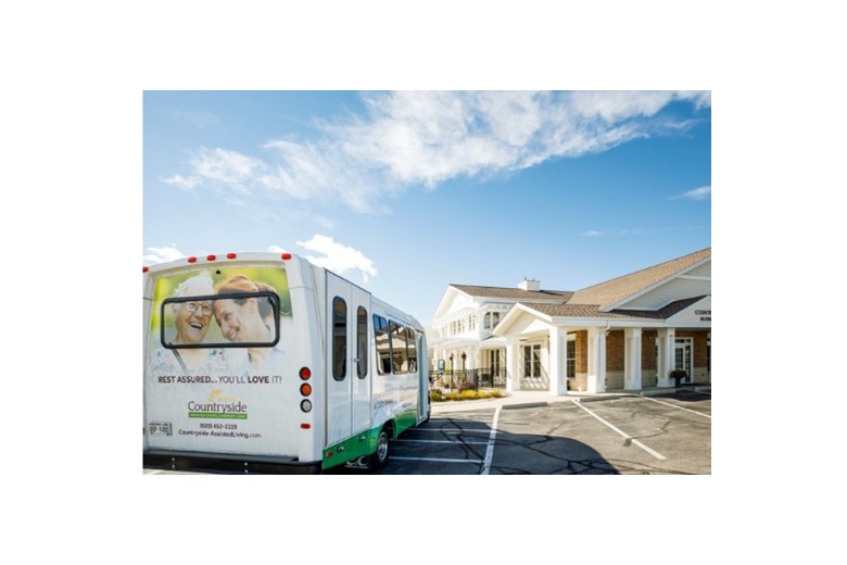 Image of Countryside Manor (3)
