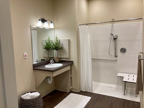Weatherly Court Apartment