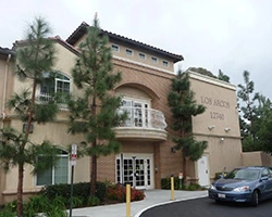 Image of Los Arcos Apartments (2)