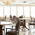 Image of The Oaks At Shady Lawn (8)