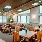 Image of Oakmont Manor (6)