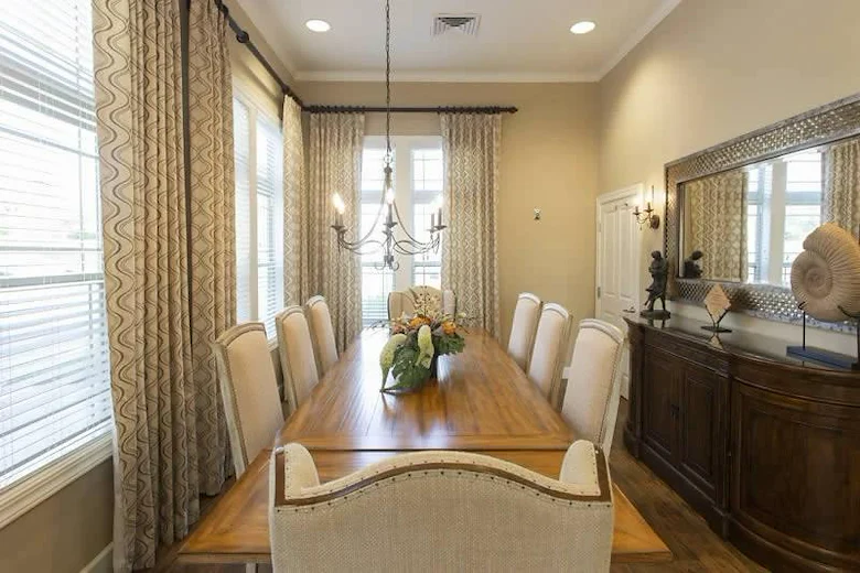 Azalea Gardens Senior Living community offering assisted living and memory care in Tallahassee, FL, private dining room