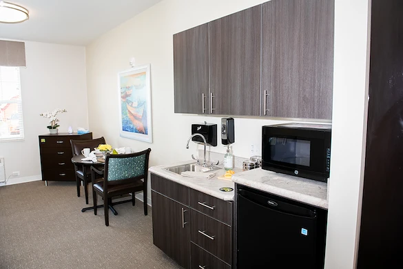 Image of The Oaks at Jamestown Senior Living (9)