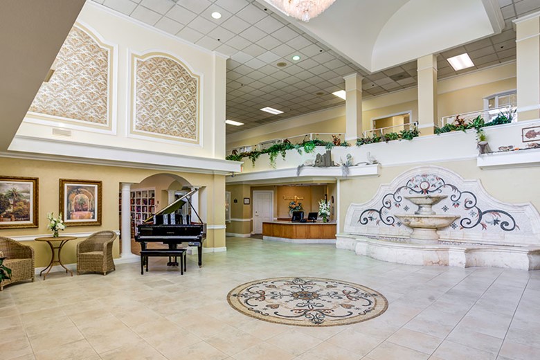 Image of Royal Palms (7)